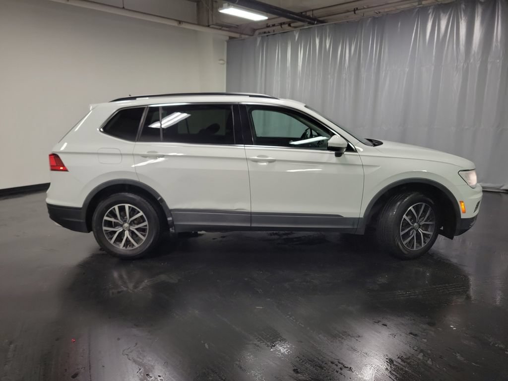 Used 2019 Volkswagen Tiguan SE w/ Panoramic Sunroof Package AWD/4WD image 10