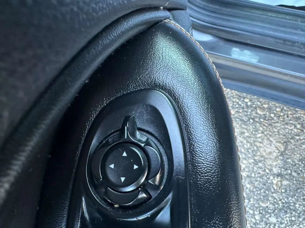 Used 2018 Jeep Compass Latitude image 25