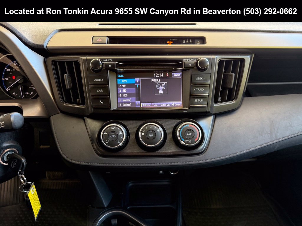 Used 2018 Toyota RAV4 LE w/ All Weather Liner Package AWD/4WD image 20