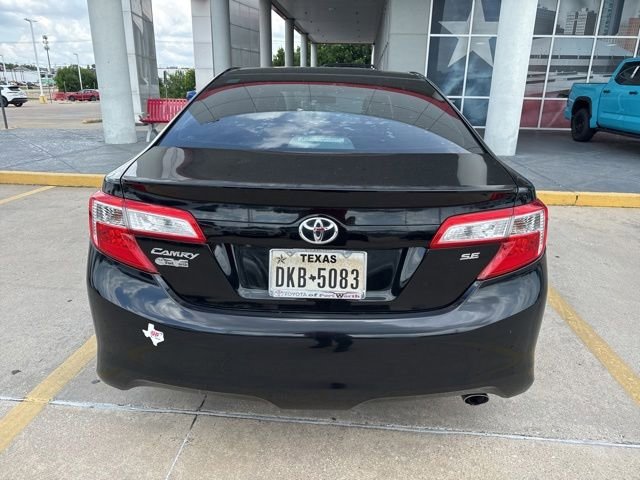 Used 2014 Toyota Camry SE FWD image 8