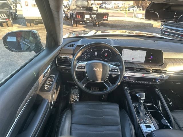 Used 2024 Kia Telluride SX Prestige w/ Towing Package image 27
