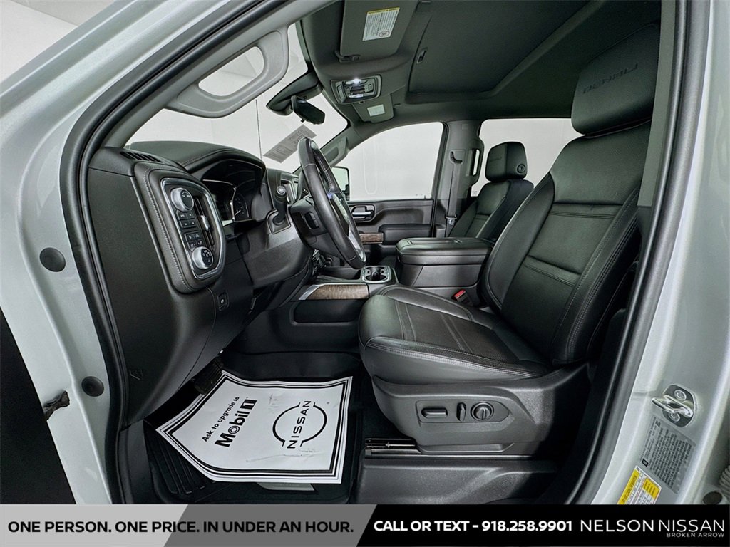 Used 2020 GMC Sierra 3500 Denali w/ Denali Ultimate Package image 22