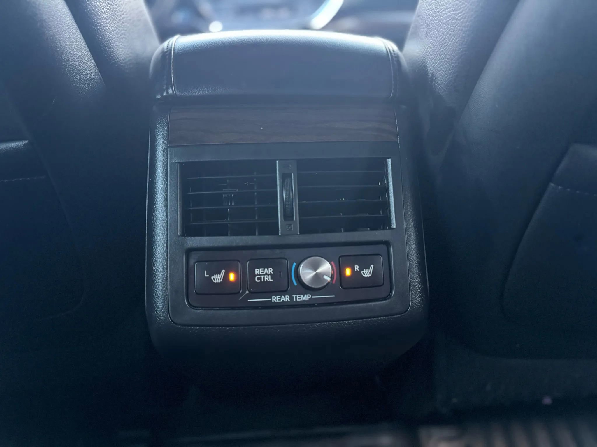 Used 2014 Toyota Avalon XLE Premium image 13