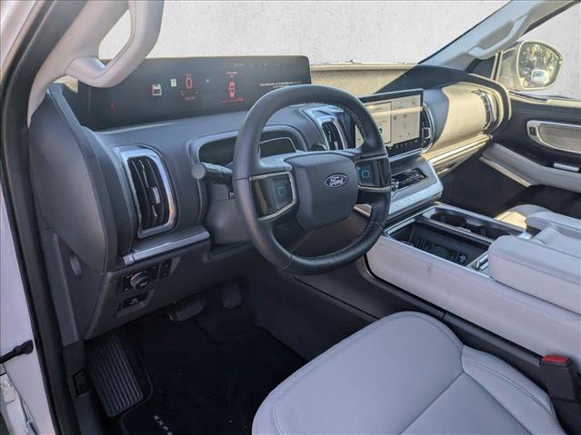 New 2027 Ford Expedition Max Platinum w/ Platinum Ultimate Package AWD/4WD image 2