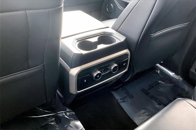 Used 2024 Ford Expedition Max XLT image 36