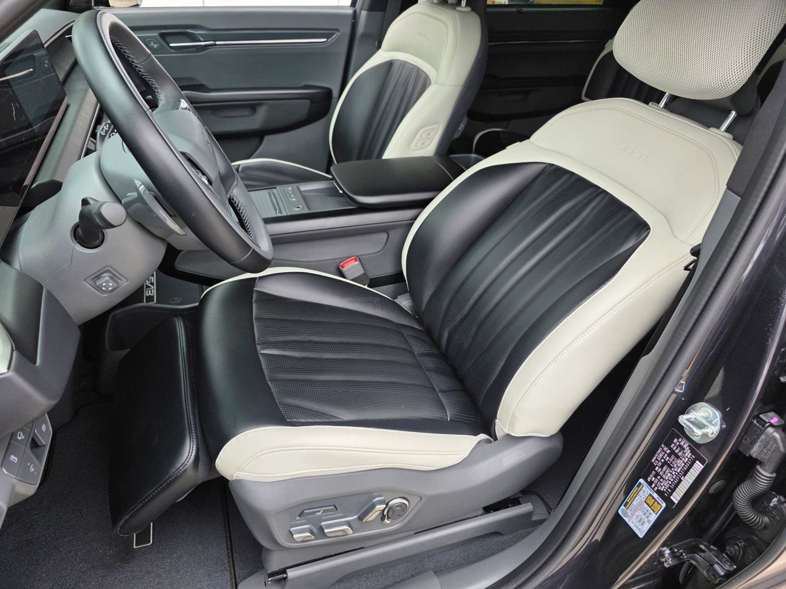 Used 2026 Kia EV9 GT-Line AWD/4WD image 22