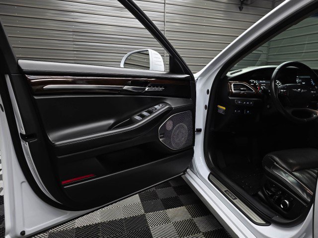 Used 2018 Genesis G90 3.3T Premium RWD image 37