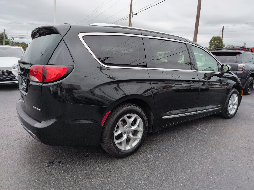 Used 2020 Chrysler Pacifica Limited FWD image 5