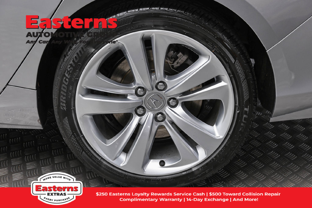 Used 2023 Acura TLX w/ Technology Package FWD image 9