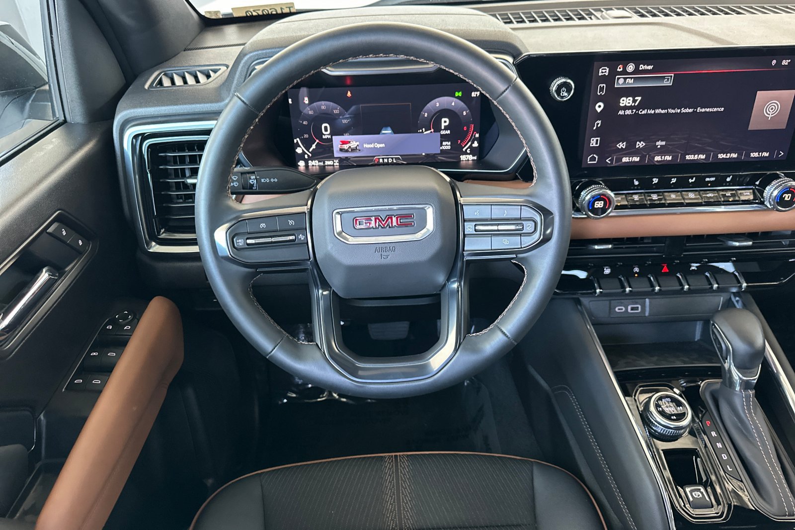 Certified 2026 GMC Canyon AT4 AWD/4WD image 17