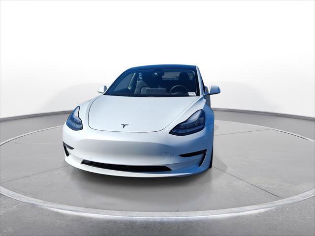 Used 2020 Tesla Model 3 Performance image 3