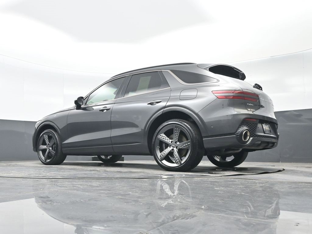 Used 2024 Genesis GV70 3.5T Sport w/ Sport Advanced Package image 28