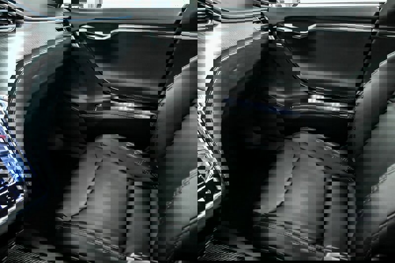 Used 2018 Tesla Model S 100D image 38