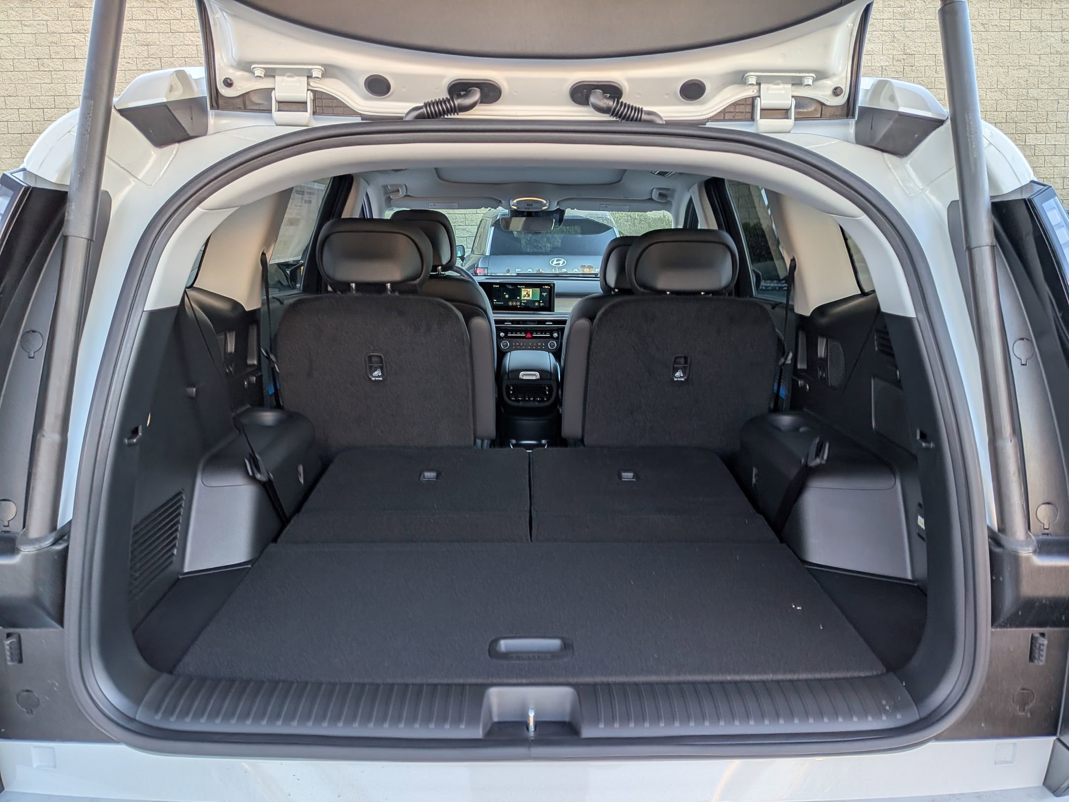 New 2026 Hyundai Ioniq 9 Limited image 23