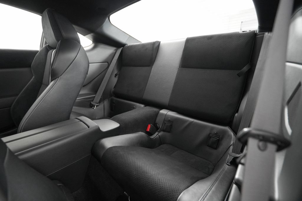 Used 2025 Toyota GR86 Premium RWD image 15
