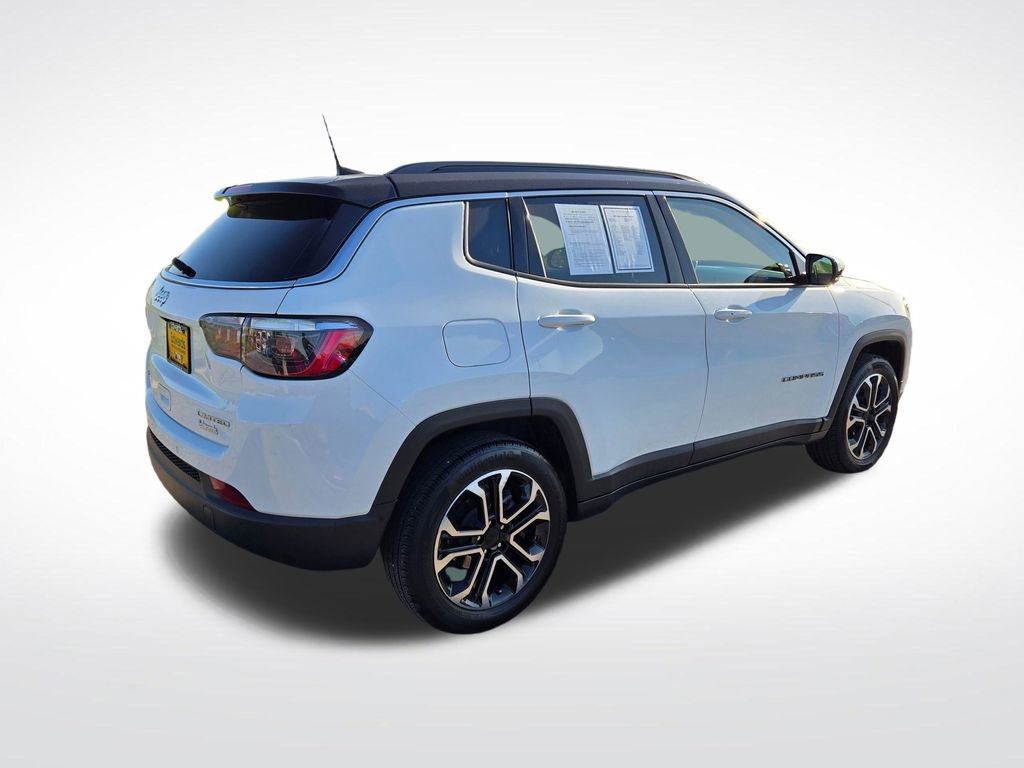 Used 2023 Jeep Compass Limited AWD/4WD image 3