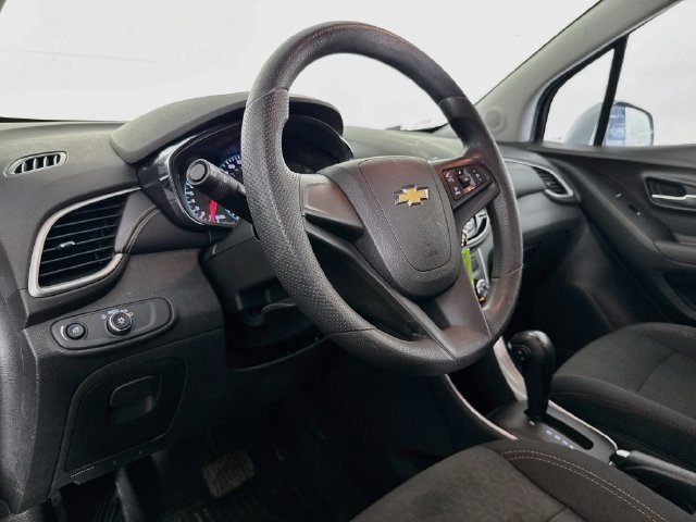 Used 2019 Chevrolet Trax LS w/ LPO, Protection Package FWD image 18