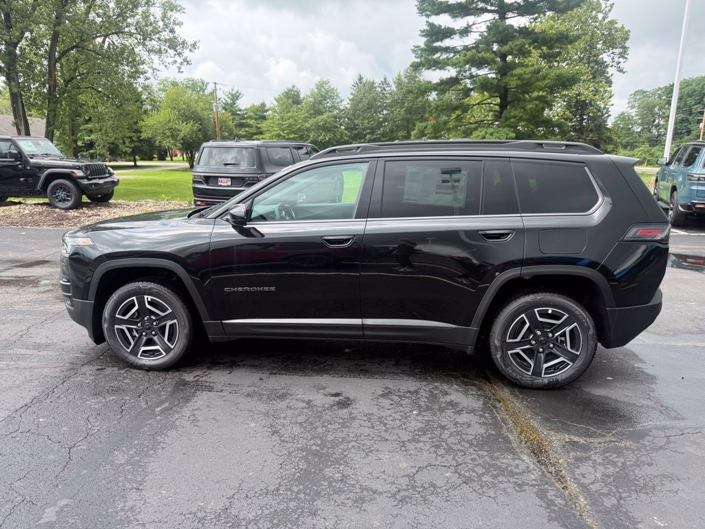 New 2026 Jeep Cherokee Laredo AWD/4WD image 7
