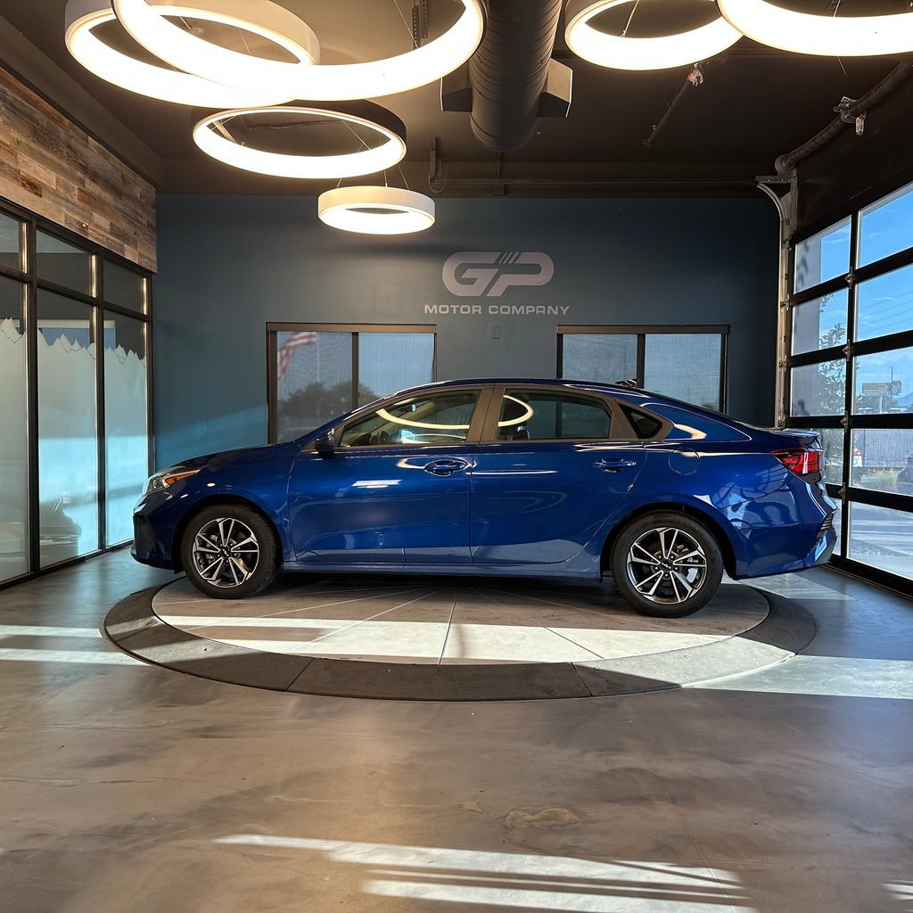 Used 2023 Kia Forte LXS FWD image 6