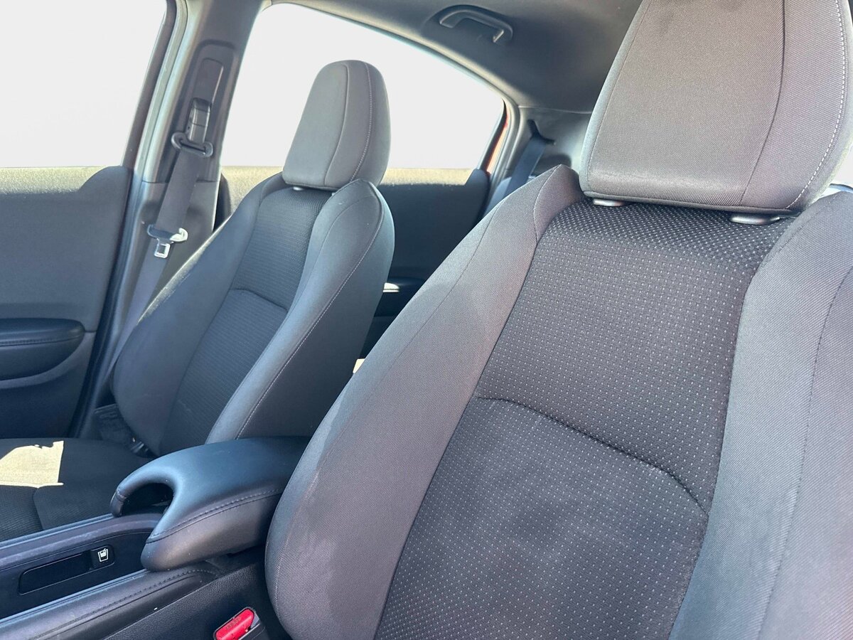 Used 2020 Honda HR-V Sport image 19