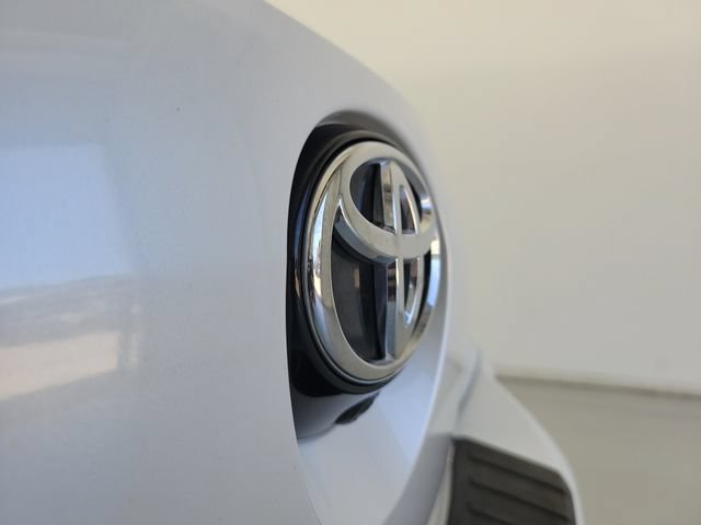 Used 2022 Toyota Corolla XSE FWD image 10