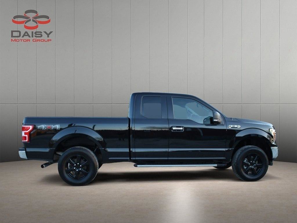 Used 2018 Ford F150 XLT w/ Equipment Group 302A Luxury image 4