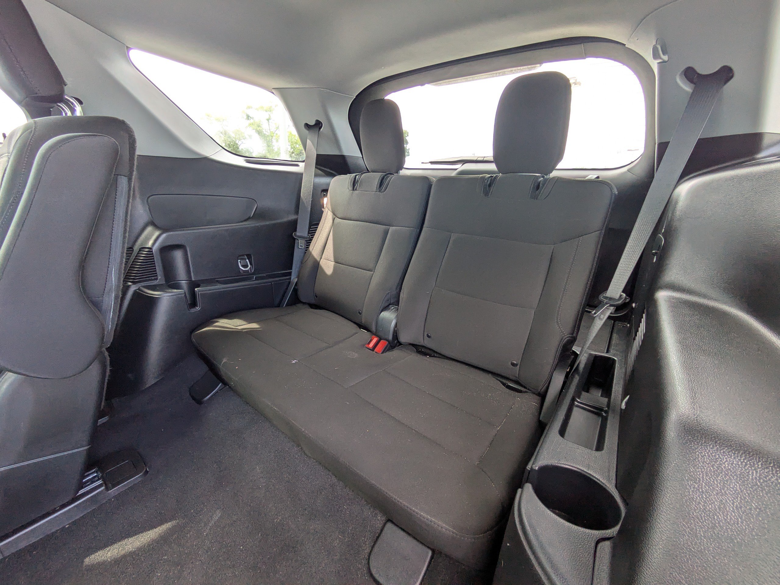 Used 2024 Ford Explorer XLT AWD/4WD image 15
