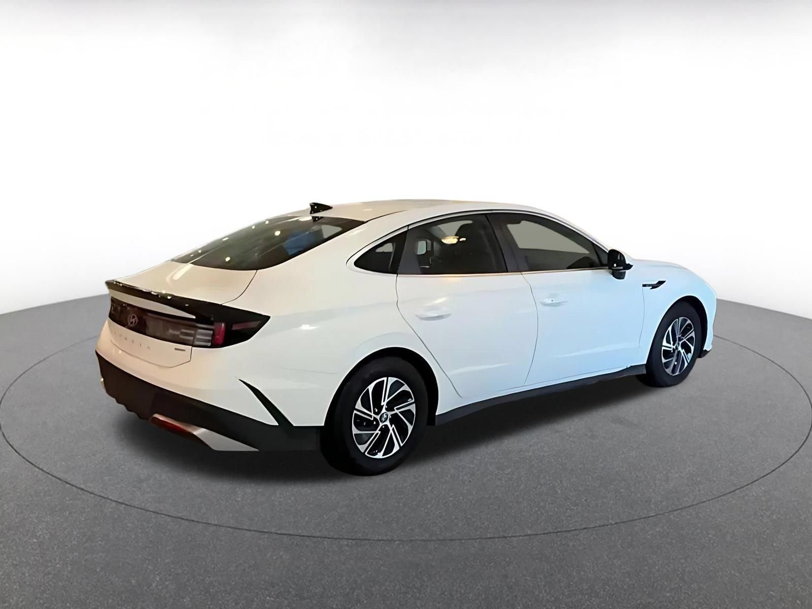 Used 2026 Hyundai Sonata Blue FWD image 12