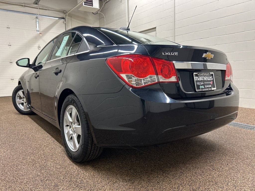 Used 2015 Chevrolet Cruze LT image 4
