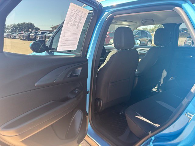 Used 2025 Chevrolet TrailBlazer LT AWD/4WD image 30