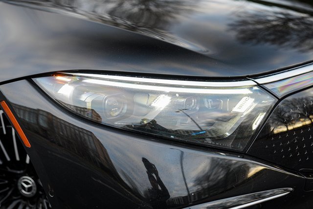 Used 2022 Mercedes-Benz EQS 580 4MATIC Sedan image 13