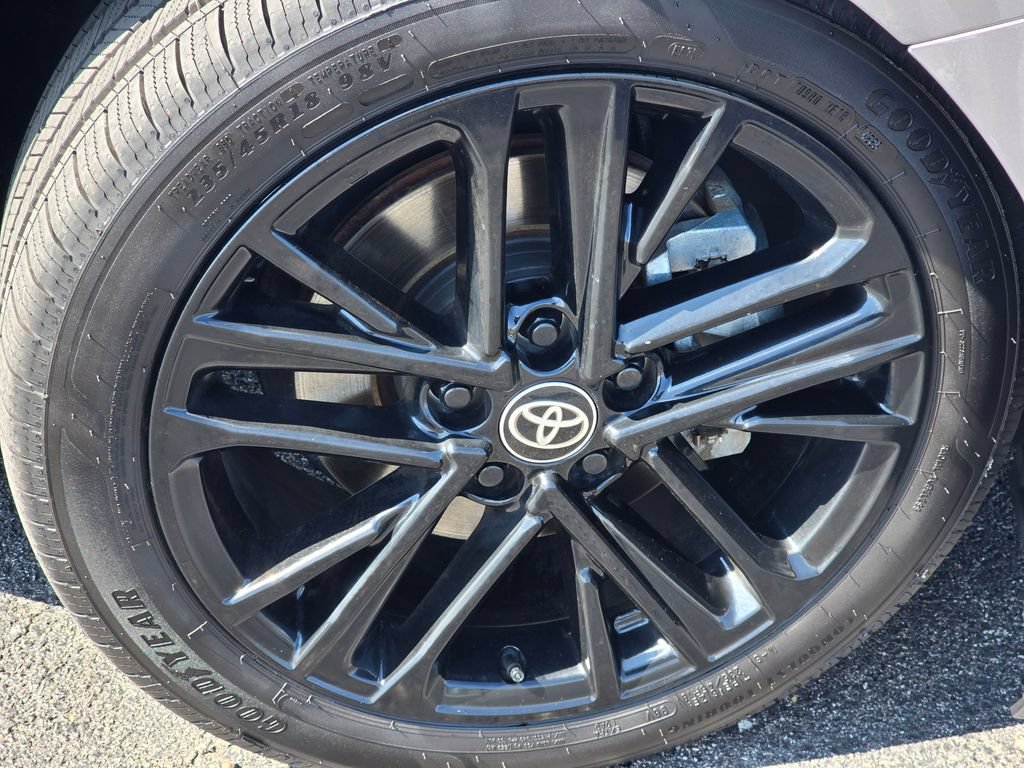 Certified 2025 Toyota Camry SE FWD image 10