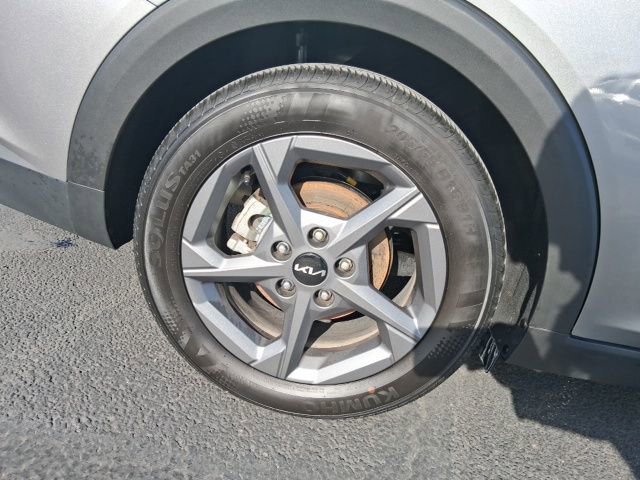 Used 2025 Kia K4 LXS image 7