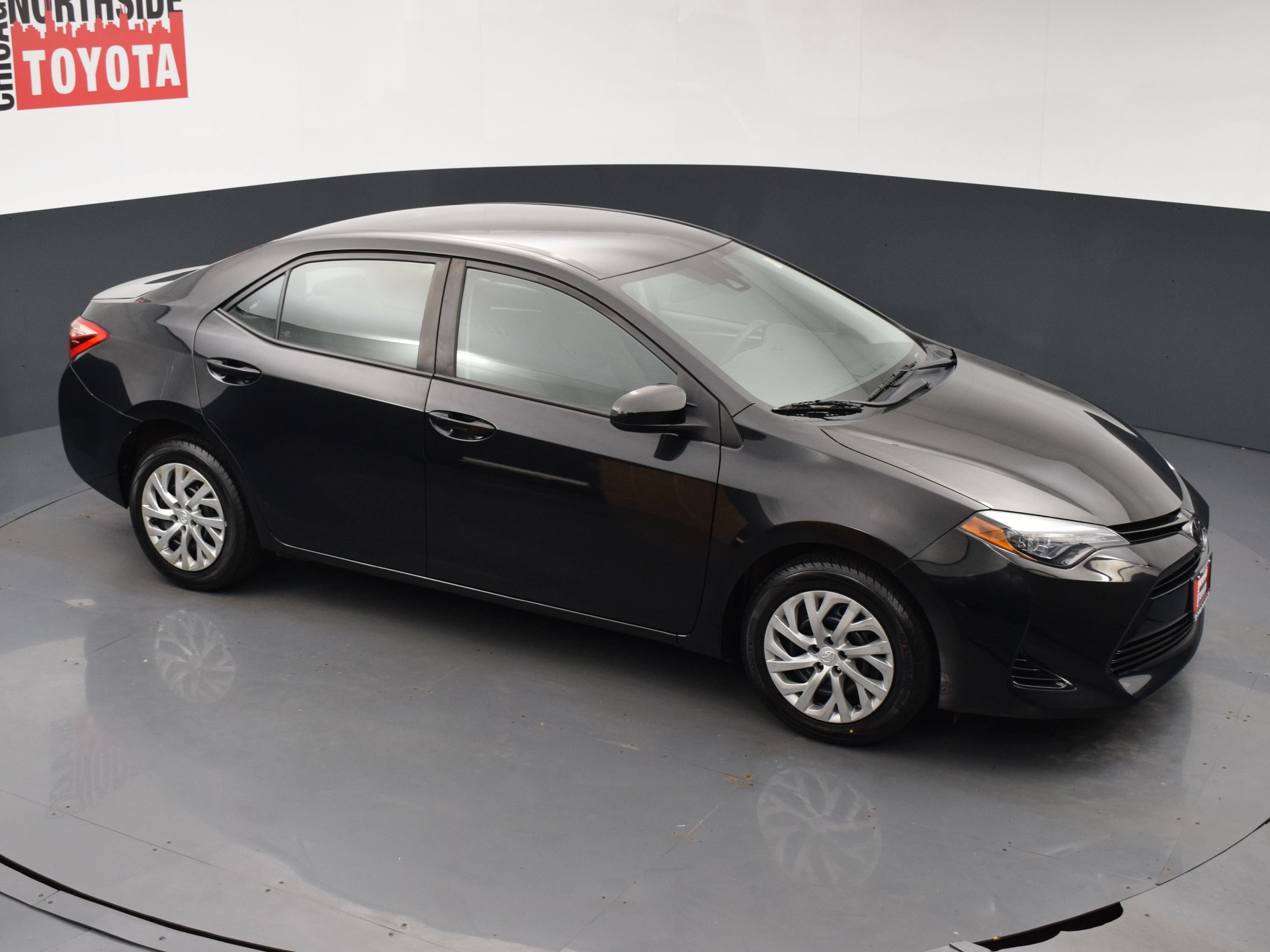 Used 2018 Toyota Corolla LE FWD image 20