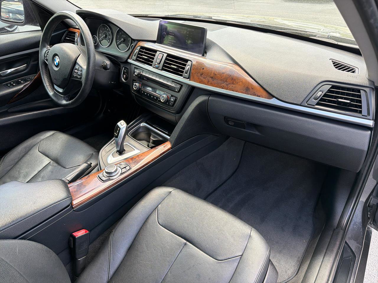 Used 2013 BMW 328i xDrive Sedan AWD/4WD image 25