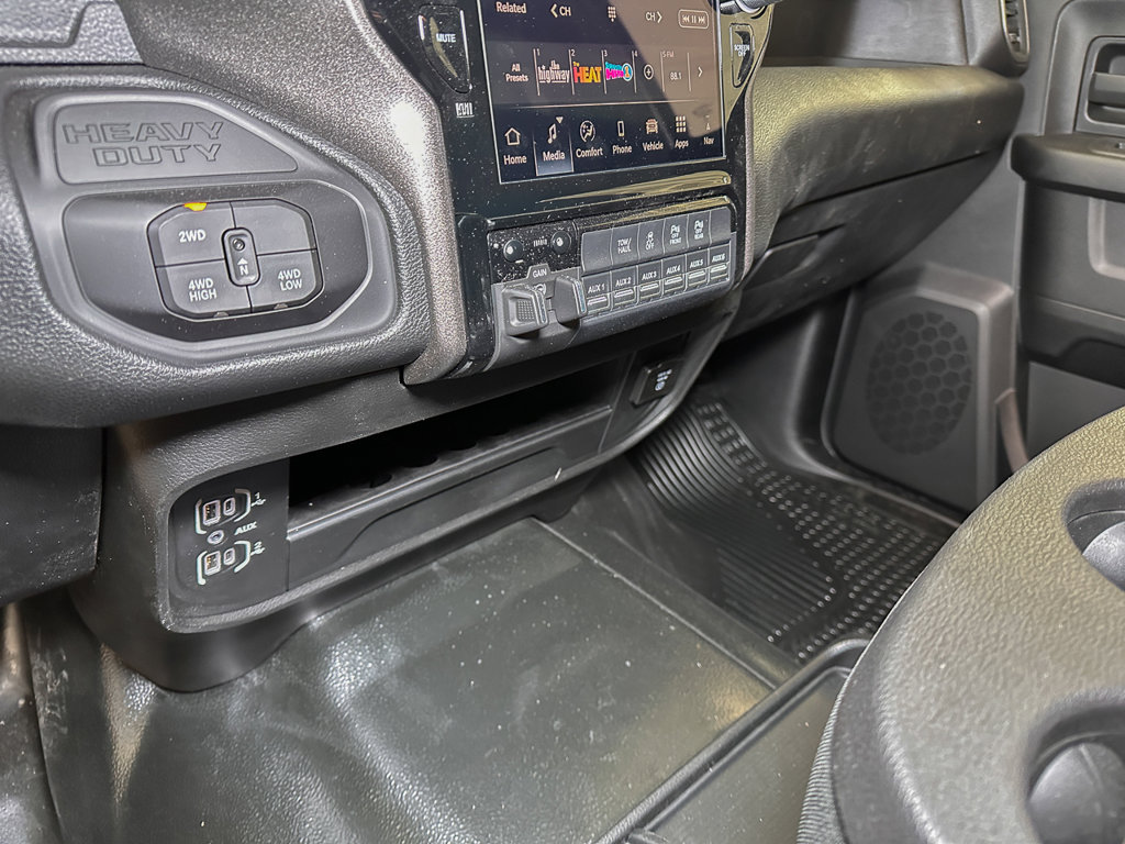 New 2026 RAM 2500 Tradesman AWD/4WD image 30