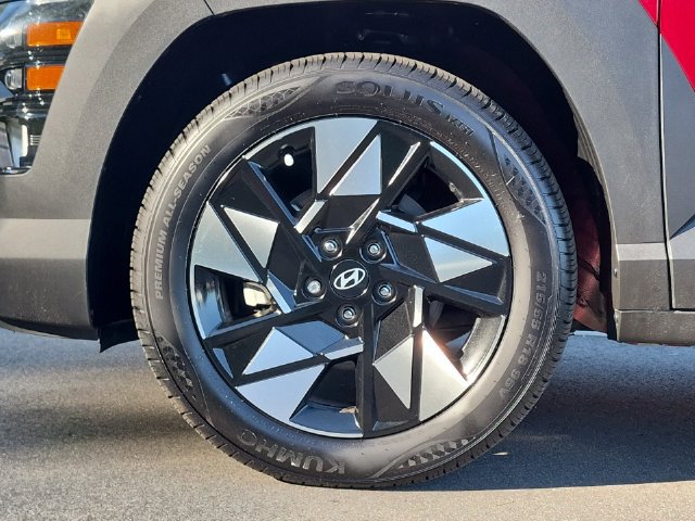 Used 2025 Hyundai Kona SEL FWD image 19