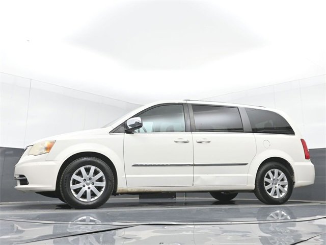 Used 2011 Chrysler Town & Country Touring-L w/ Entertainment Group #2 image 51