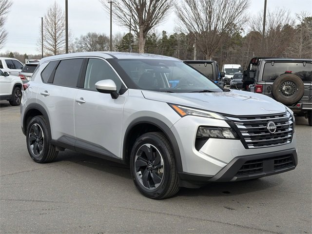 Used 2024 Nissan Rogue SV image 14