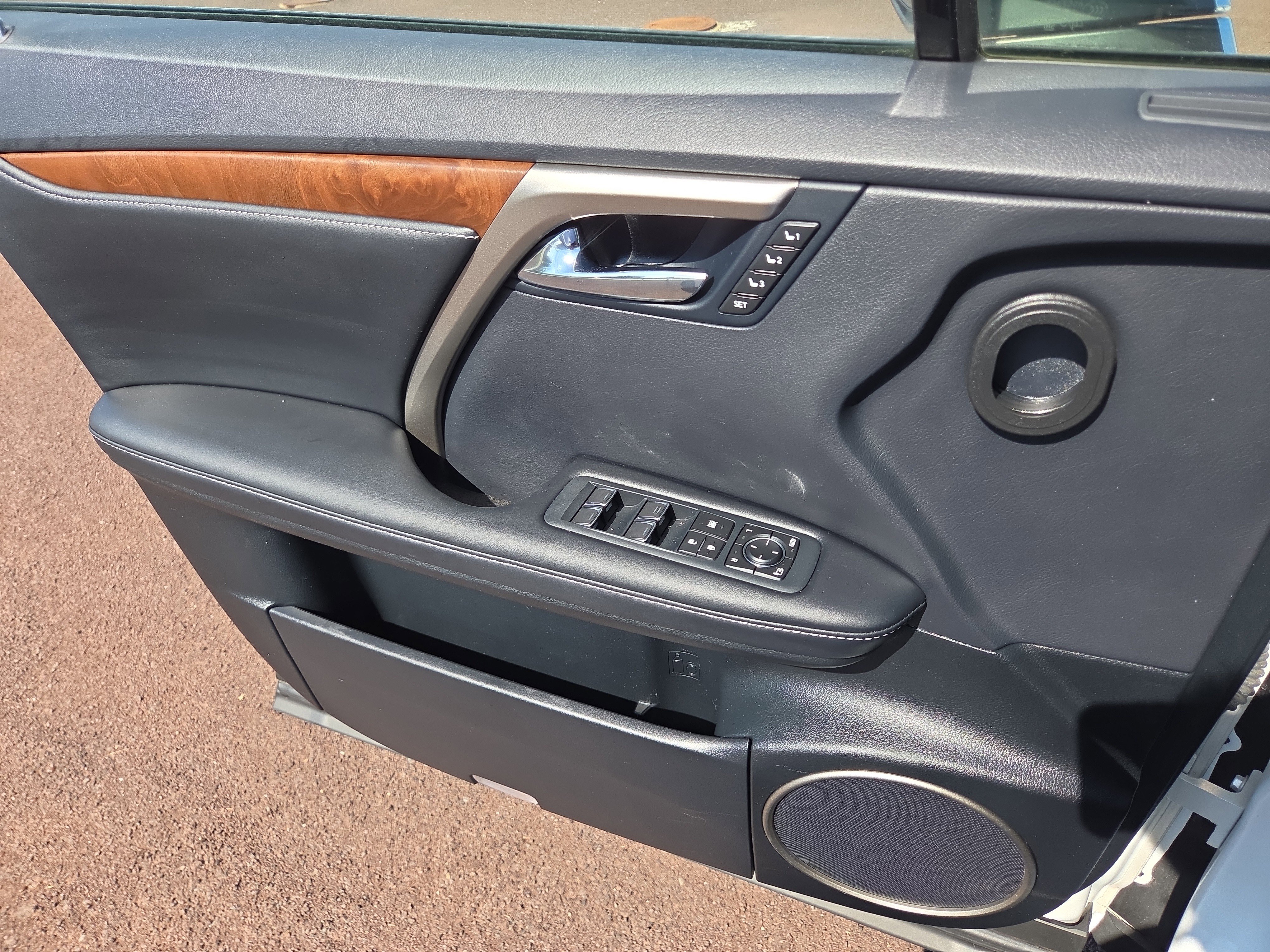 Certified 2022 Lexus RX 350L Premium w/ Premium Package image 14