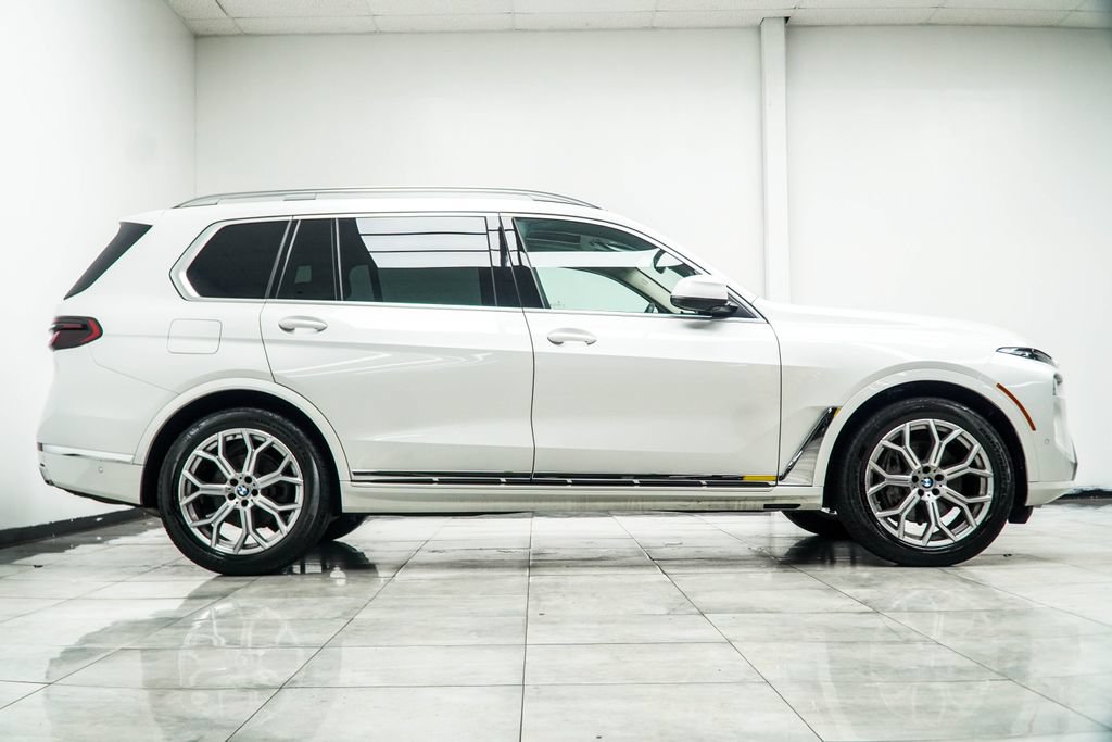 Used 2026 BMW X7 xDrive40i AWD/4WD image 7
