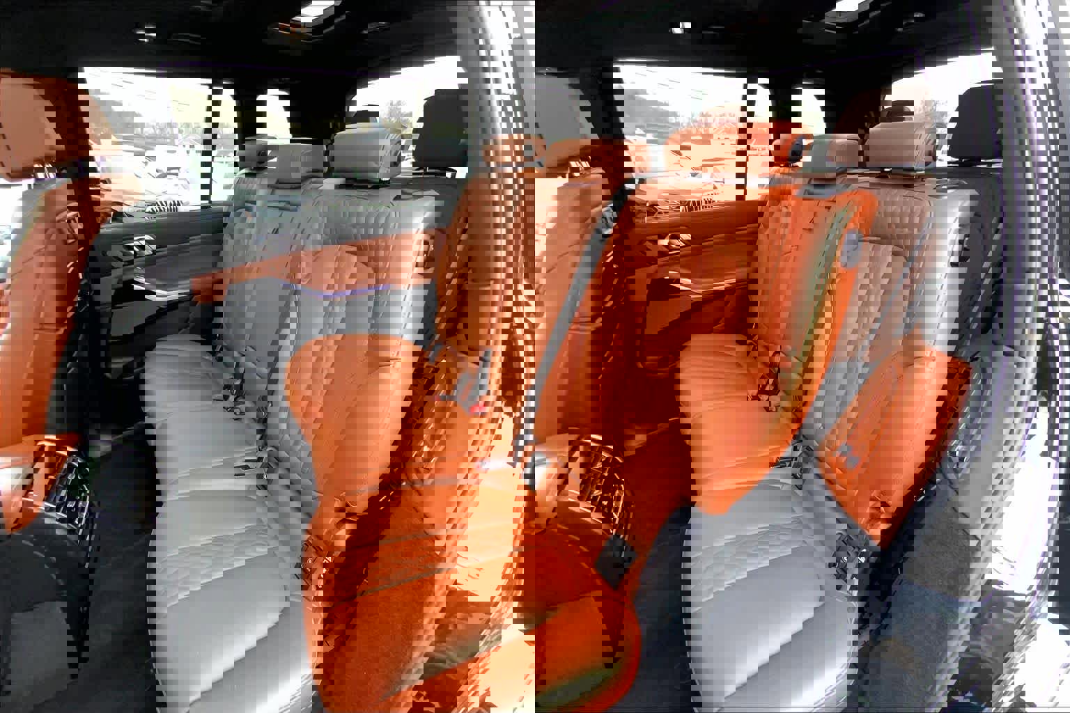 Used 2022 BMW X7 M50i image 20