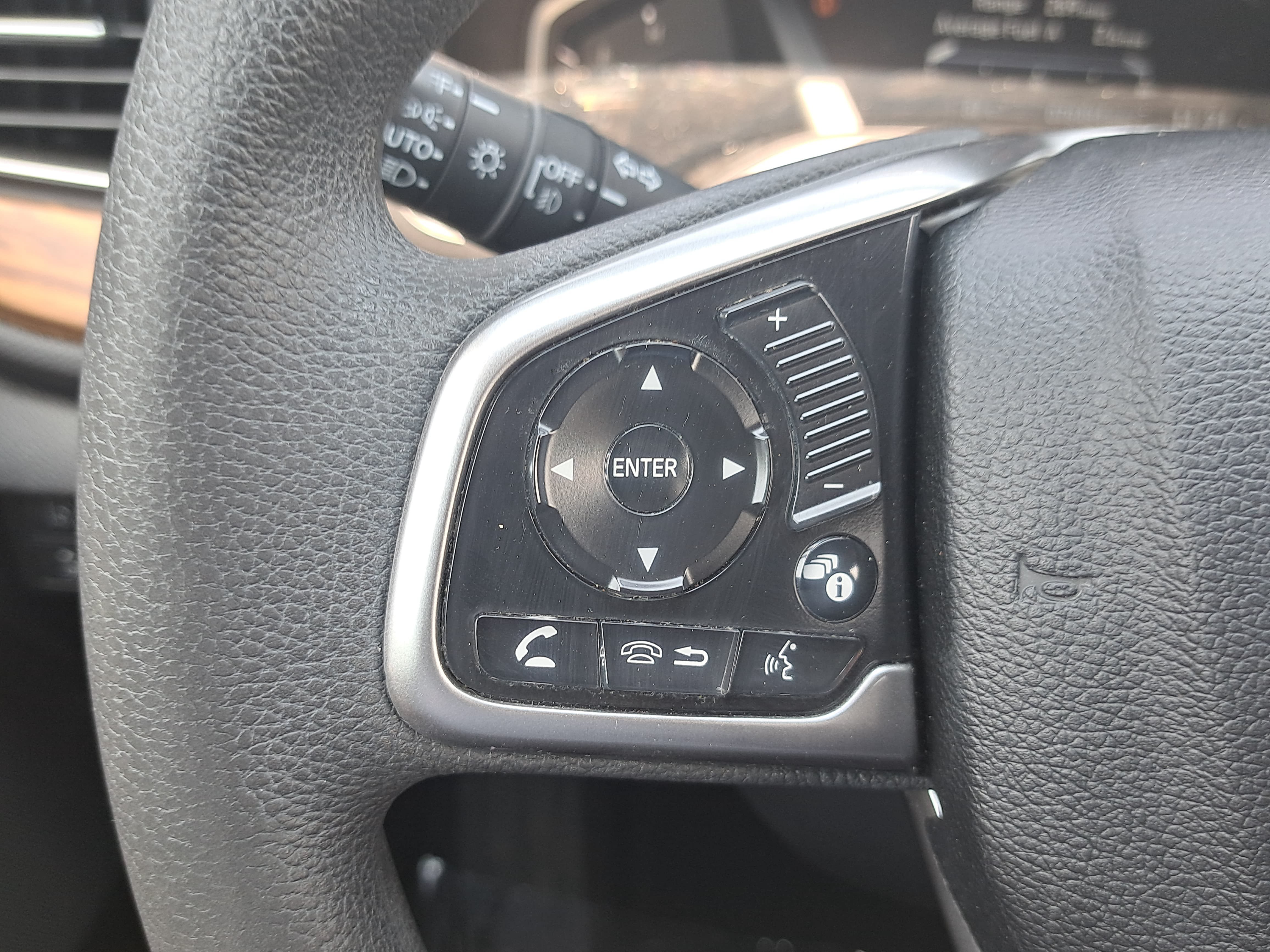 Used 2017 Honda CR-V EX image 17
