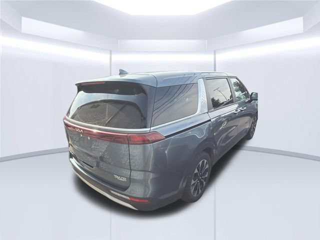 Used 2022 Kia Carnival EX FWD image 4