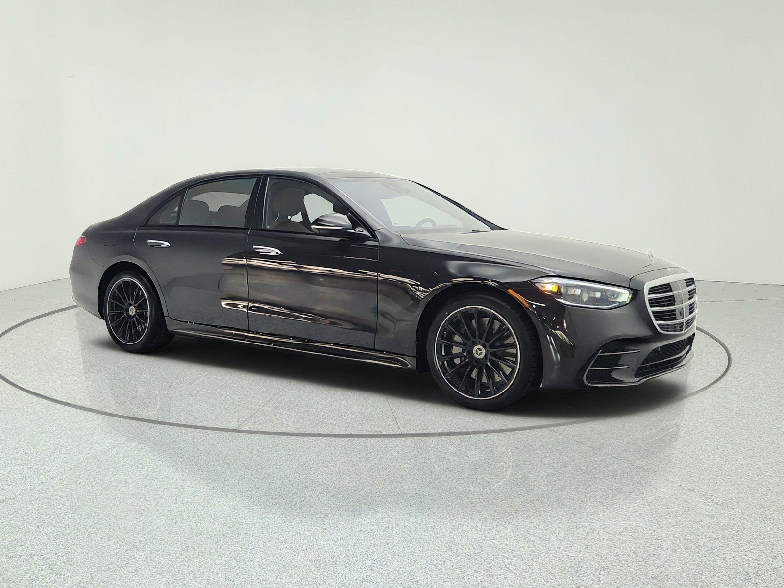 Certified 2023 Mercedes-Benz S 580 4MATIC Sedan image 3