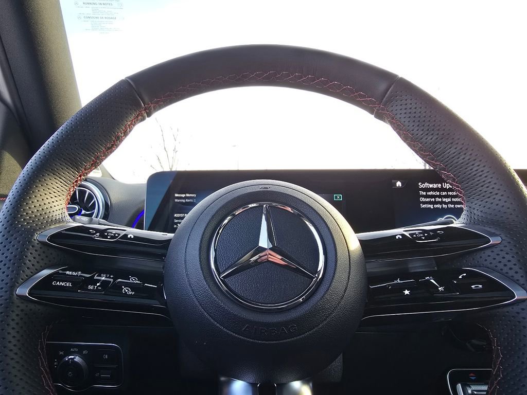 New 2026 Mercedes-Benz GLB 250 4MATIC image 25