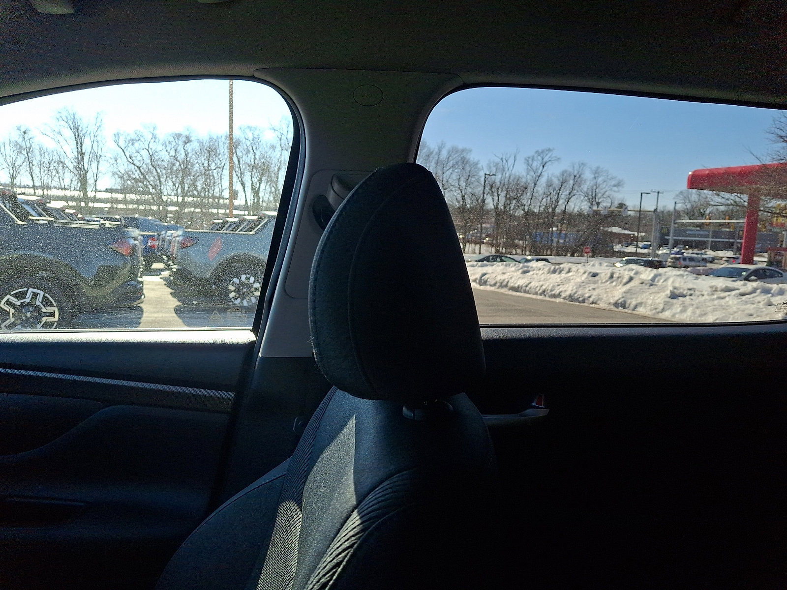 Used 2020 Hyundai Santa Fe SEL image 17