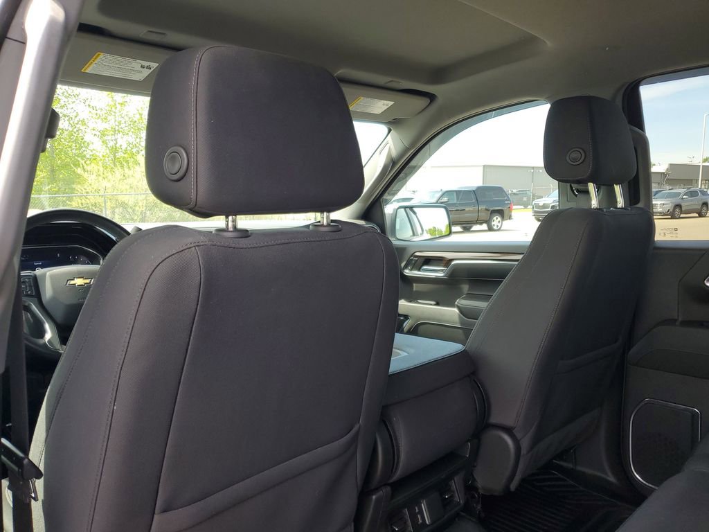 Used 2024 Chevrolet Silverado 1500 LT AWD/4WD image 27