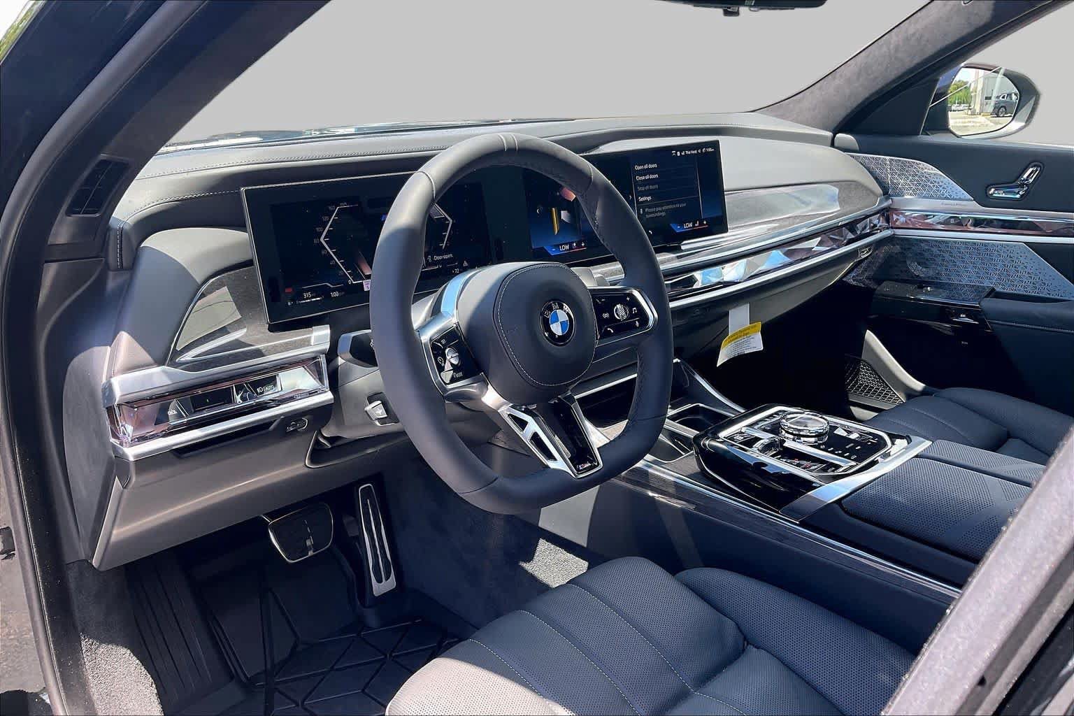 New 2026 BMW 760i xDrive w/ Executive Package AWD/4WD image 9