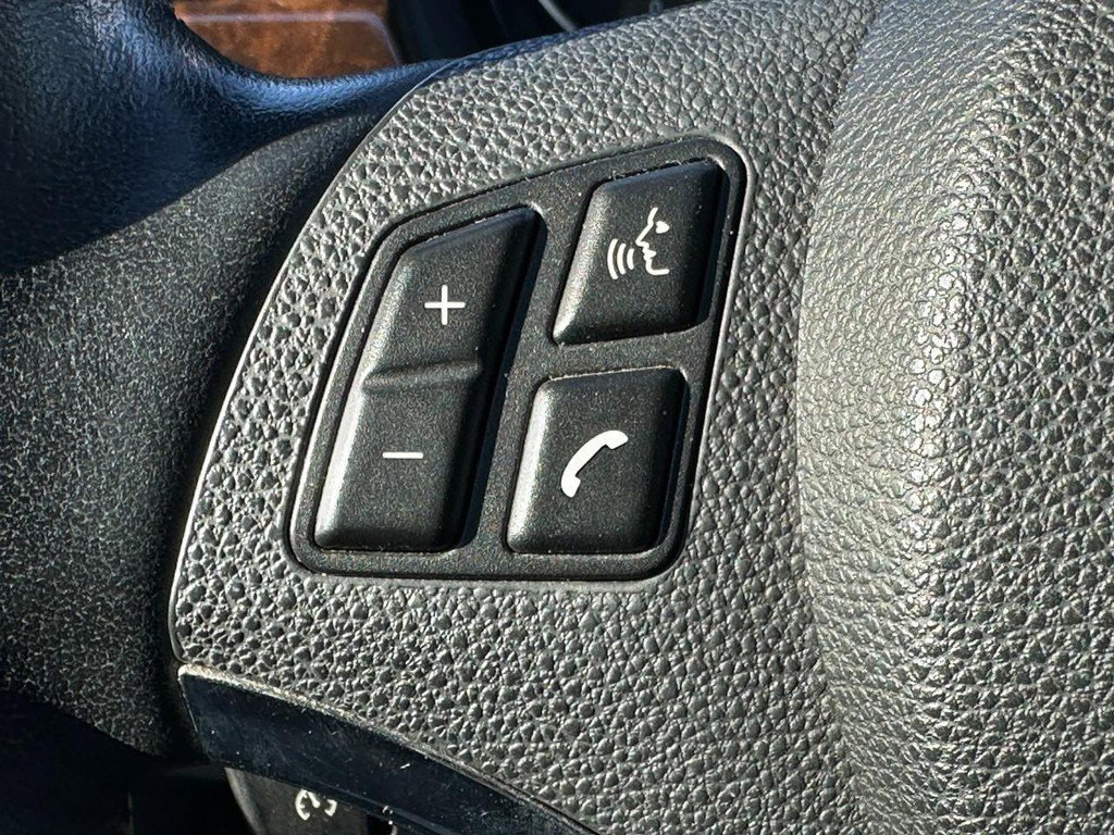 Used 2012 BMW 328i Convertible image 15